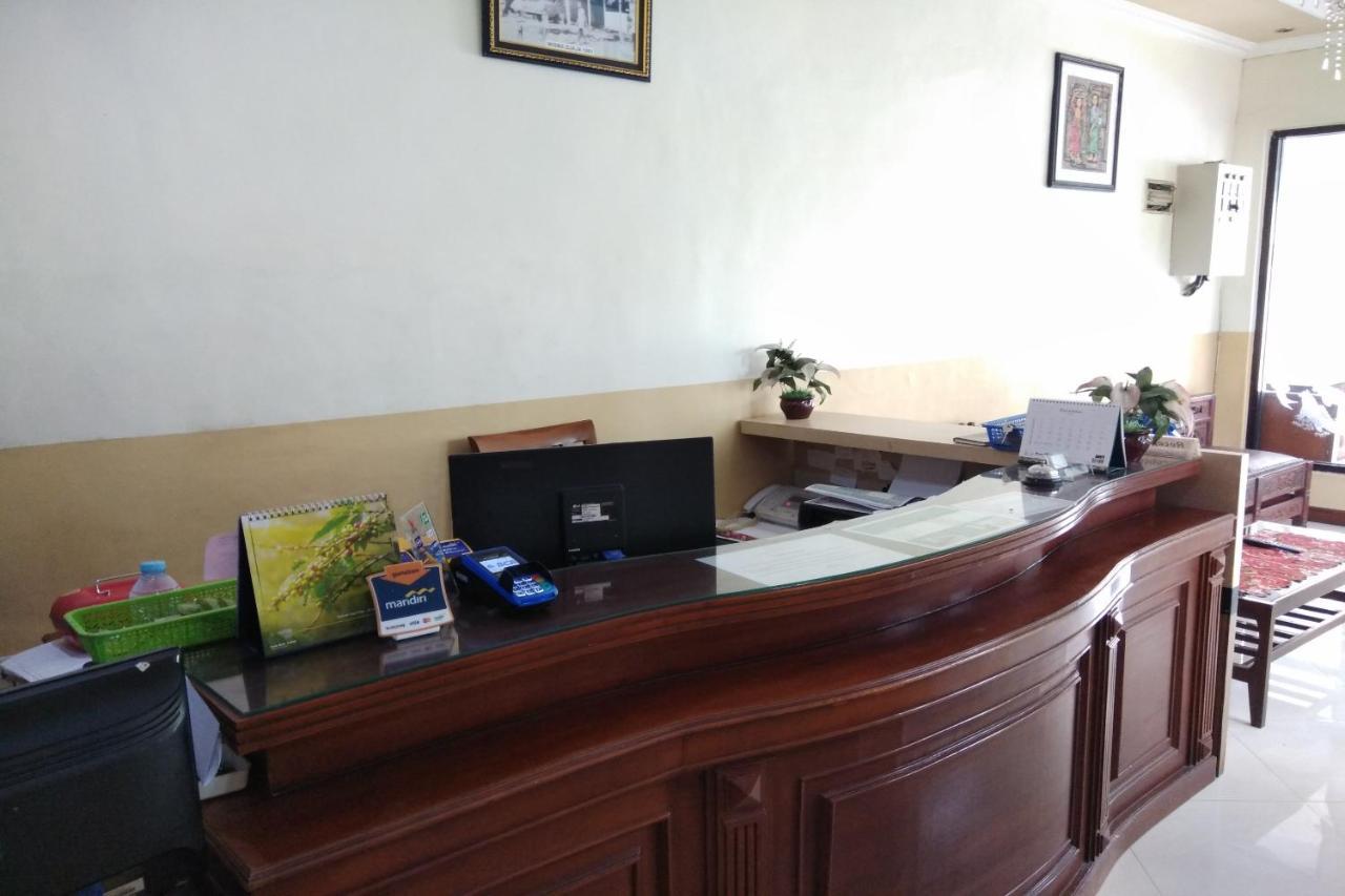 Oyo 2671 Wisma Djaja Syariah Bojonegoro Εξωτερικό φωτογραφία